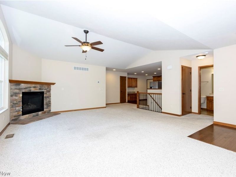 242 Woodbury Circle, Kidron, OH 44618 Photo 3
