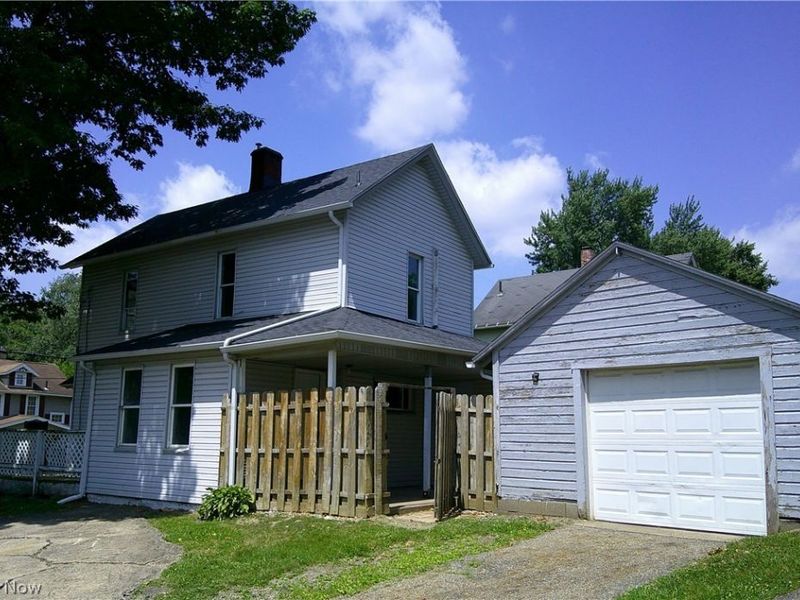 856 Cherry Road NW, Massillon, OH 44647 Photo 2