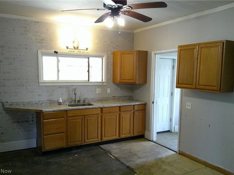 856 Cherry Road NW, Massillon, OH 44647 Photo 4