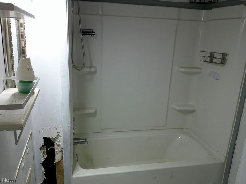 856 Cherry Road NW, Massillon, OH 44647 Photo 9