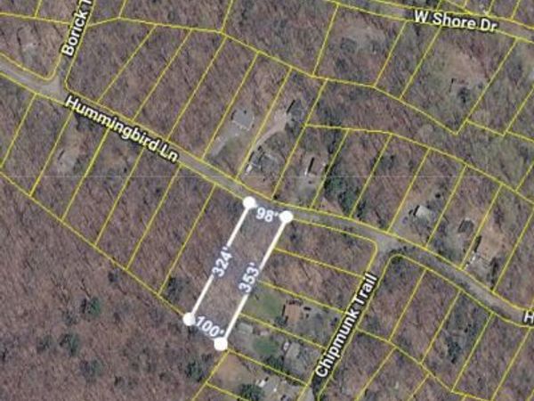 559 Hummingbird Lane, Hawley, PA 18428