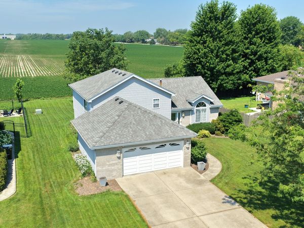 473 Kingston Drive , New Lenox, IL 60451