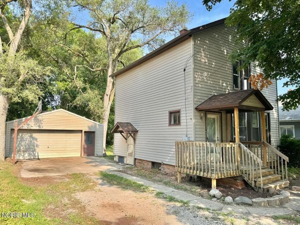 328 S Michigan Avenue , Edgerton, OH 43517
