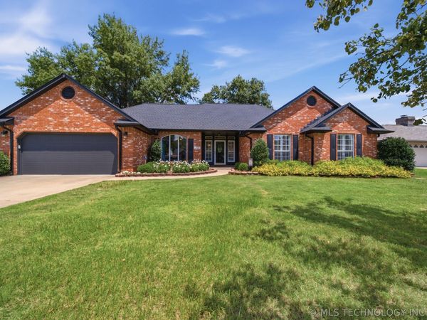 3306 Cromwell , Muskogee, OK 74403