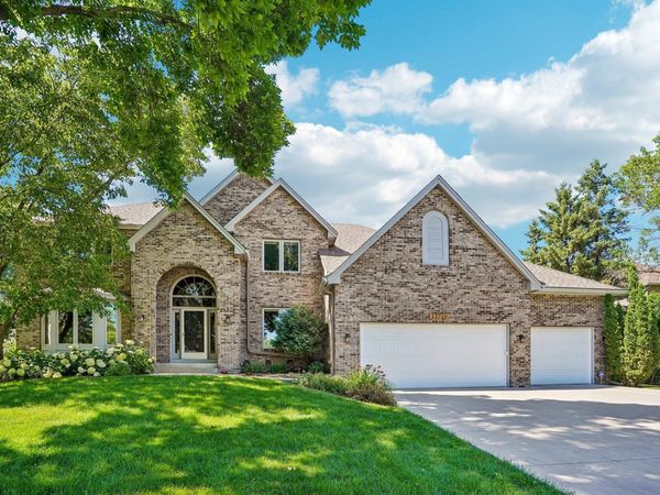 13710 61st Avenue N, Plymouth, MN 55446