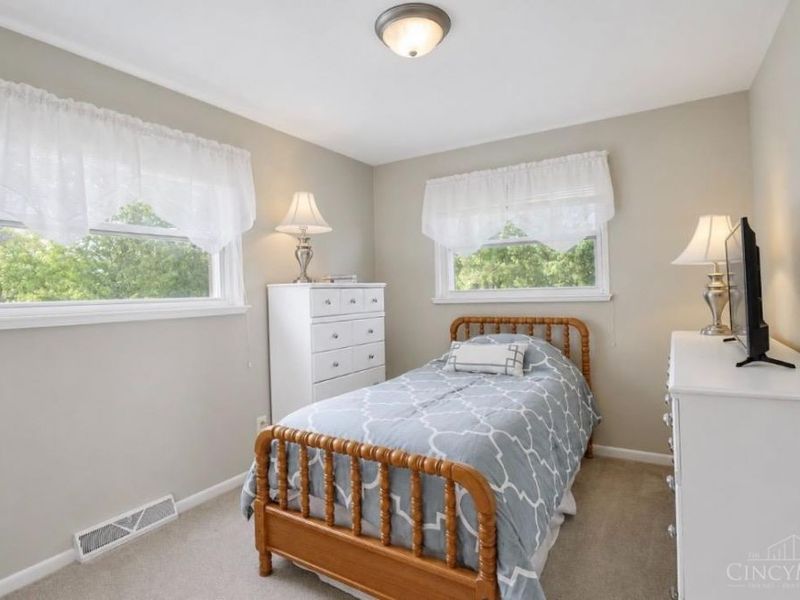 5730 Wolfpen Pleasant Hill Road, Miami Twp, OH 45150 Photo 18
