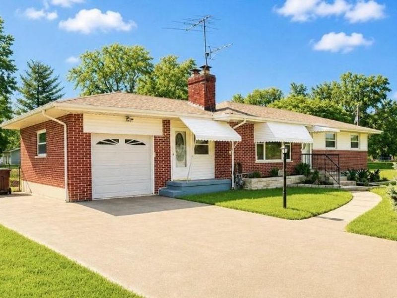 5730 Wolfpen Pleasant Hill Road, Miami Twp, OH 45150 Photo 2