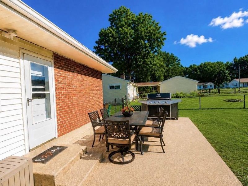 5730 Wolfpen Pleasant Hill Road, Miami Twp, OH 45150 Photo 21