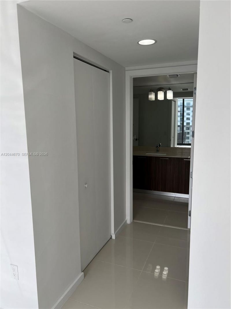 5252 NW 85th Ave , Unit 1707, Doral, FL 33166 Photo