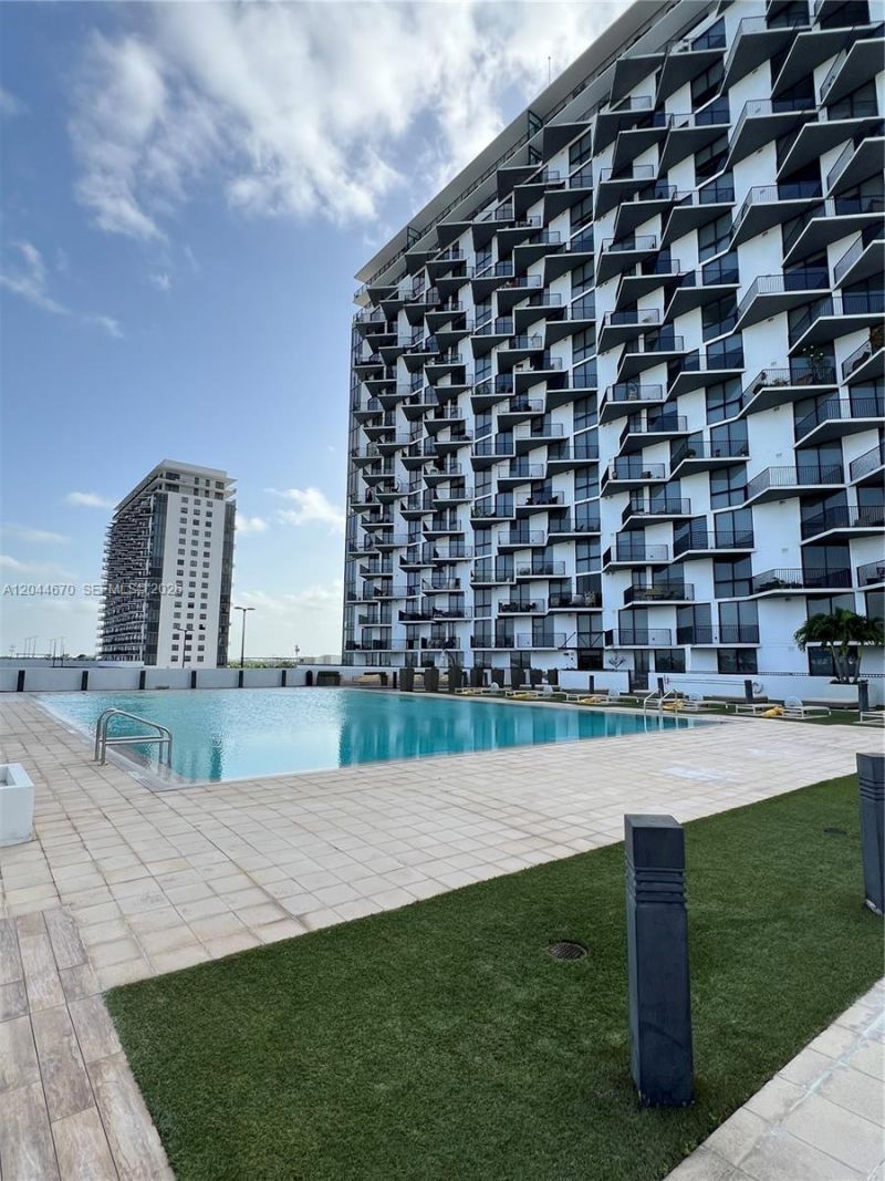5252 NW 85th Ave , Unit 1707, Doral, FL 33166 Photo