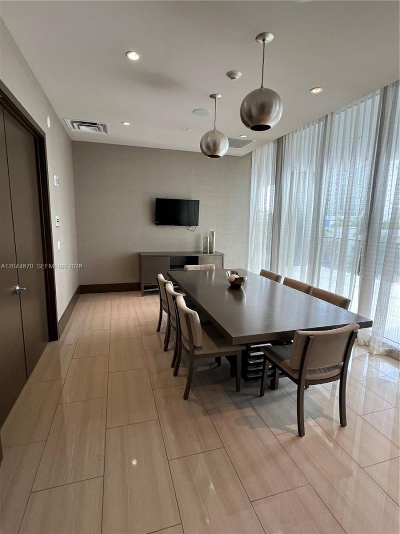 5252 NW 85th Ave , Unit 1707, Doral, FL 33166 Photo