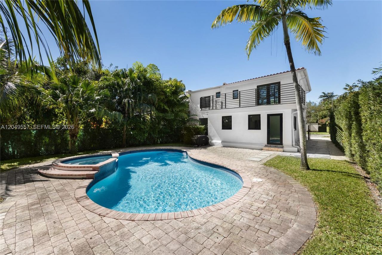 7111 SW 63rd Ave , South Miami, FL 33143 Main Photo