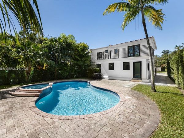 7111 SW 63rd Ave , South Miami, FL 33143