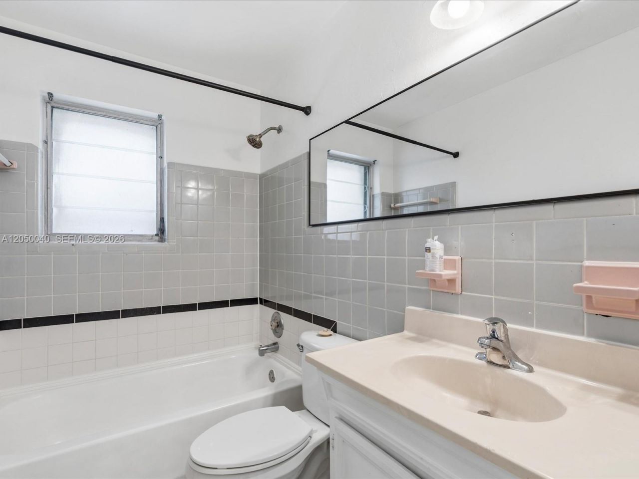 2513 NE 33rd Ave , Unit 1-2, Fort Lauderdale, FL 33305 Photo