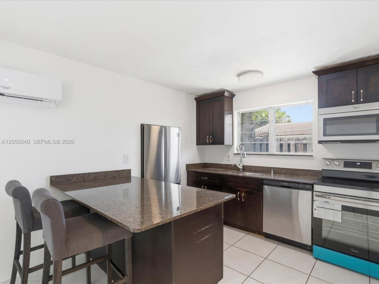 2513 NE 33rd Ave , Unit 1-2, Fort Lauderdale, FL 33305 Photo