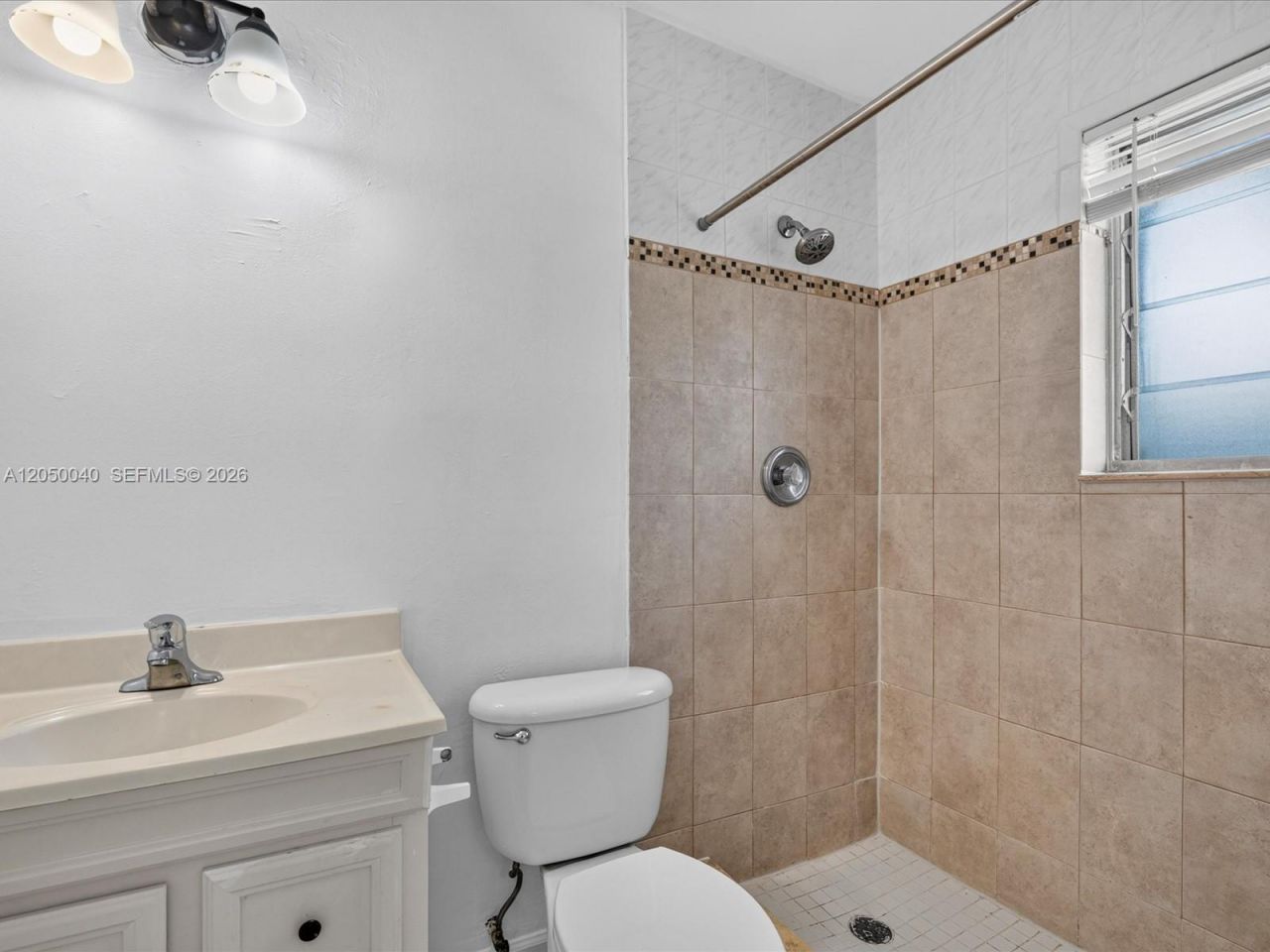 2513 NE 33rd Ave , Unit 1-2, Fort Lauderdale, FL 33305 Photo