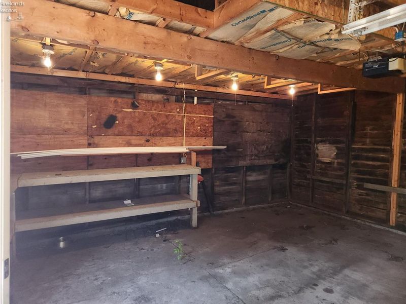 281 Spring Street, Clyde, OH 43410 Photo 9