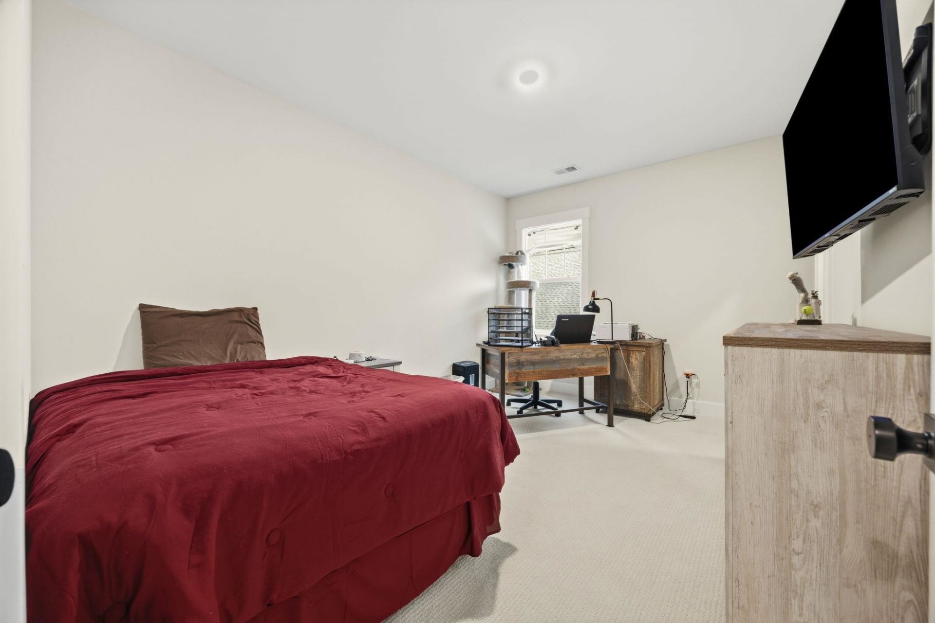 2031 Comradery Way  Photo 38
