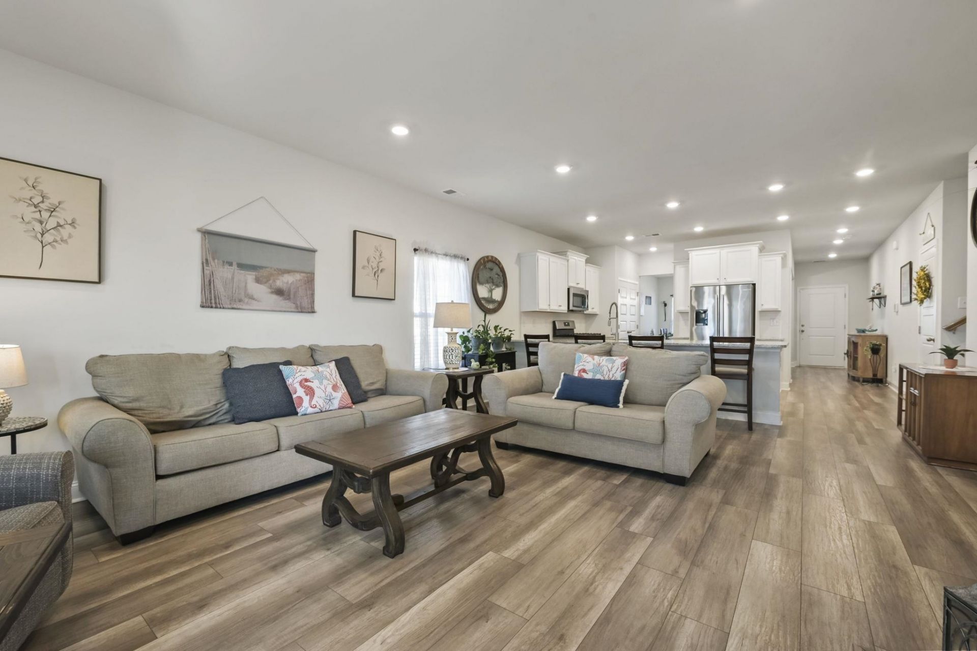 820 Harrison Mill St.  Photo 4