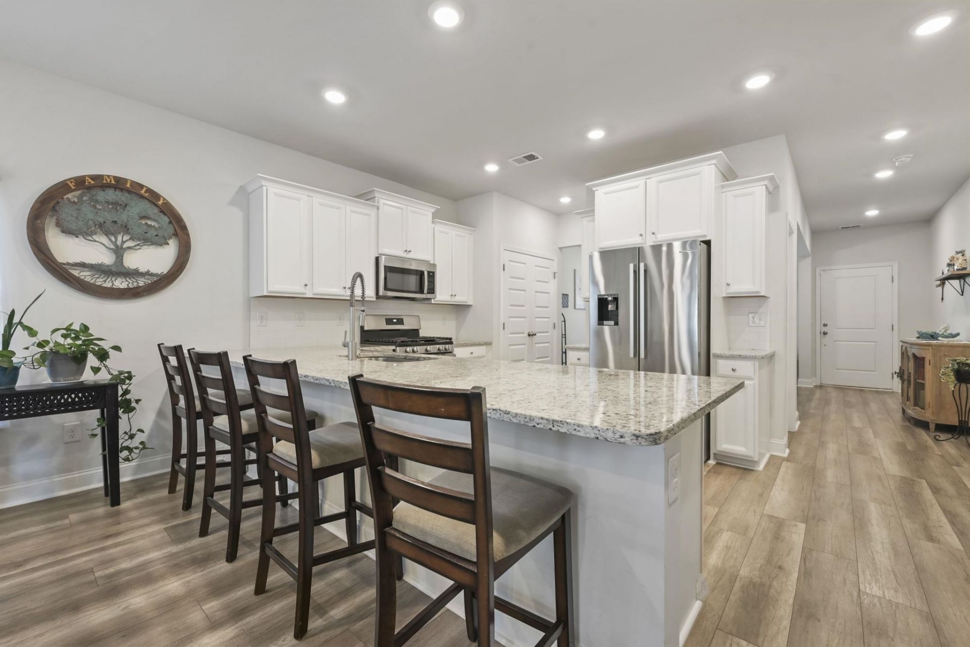 820 Harrison Mill St.  Photo 8