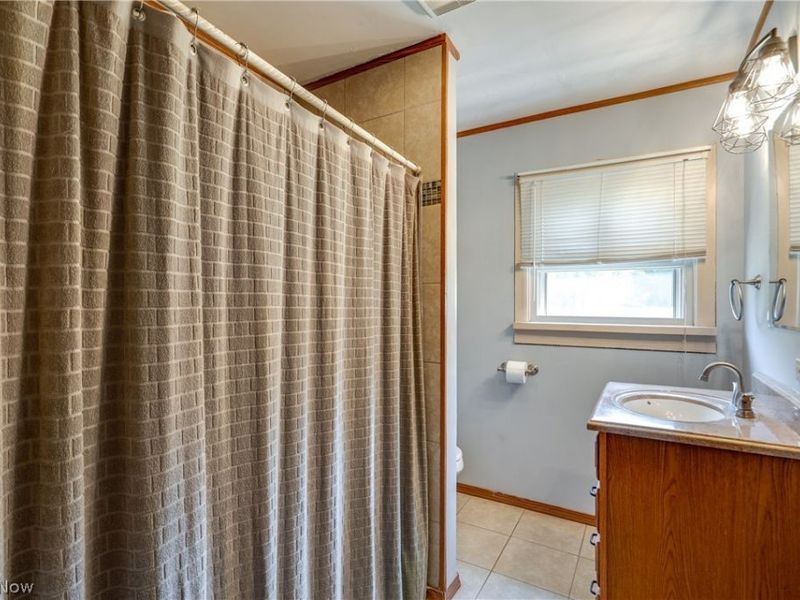 300 N Seneca Street , Rittman, OH 44270 Photo 18