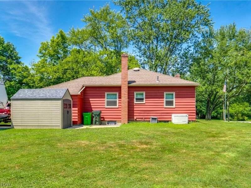 300 N Seneca Street , Rittman, OH 44270 Photo 21