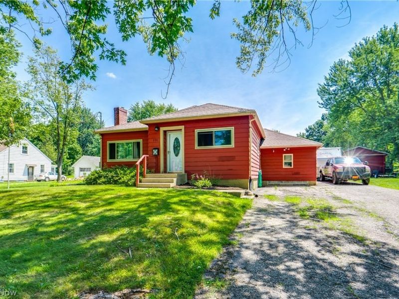300 N Seneca Street , Rittman, OH 44270 Photo 3