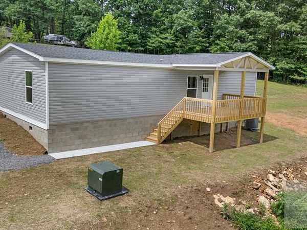 587 Foothills Ln, Princeton, WV 24739