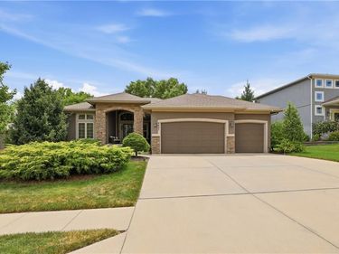 4407 NE 94th Court, Kansas City, MO 64156