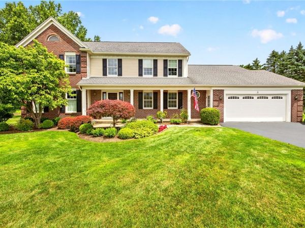 3 Farm Field Lane, Pittsford, NY 14534