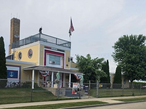 Main Photo