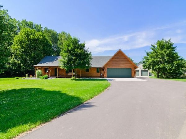 2594 WOOD LANE, Suamico, WI 54313
