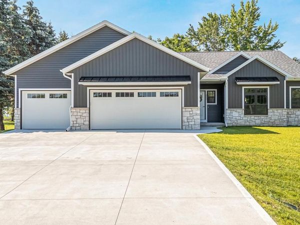 2005 E RIDGE HAVEN LANE, Appleton, WI 54913