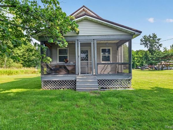 5710 Flinchbaugh Road, Kimball Twp, MI 48074
