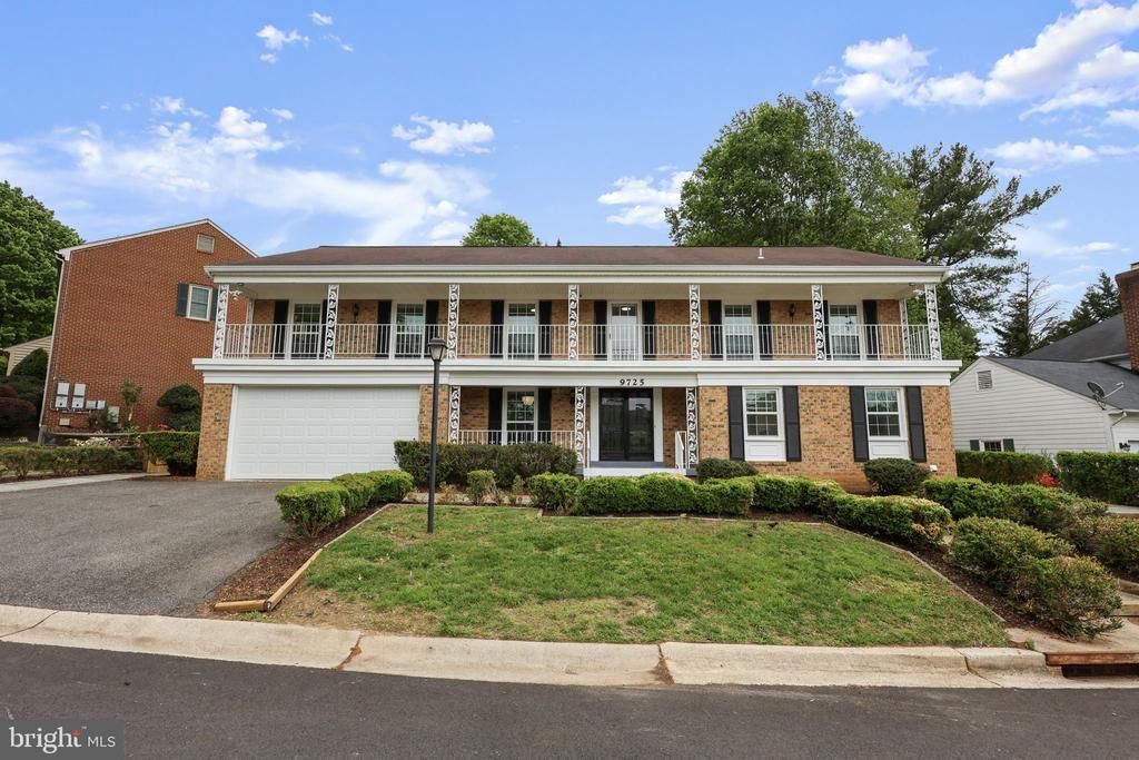 9725 Lookout Place, Gaithersburg, MD 20886 Main Photo