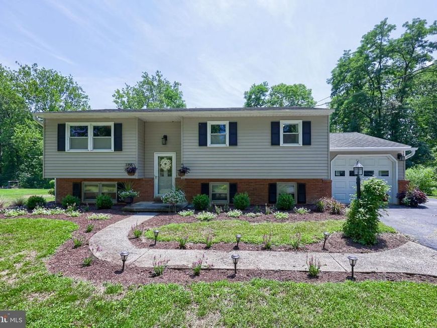 3356 Turnpike Road , Elizabethtown, PA 17022 Main Photo