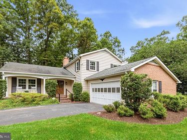 3824 KING ARTHUR ROAD, ANNANDALE, VA 22003