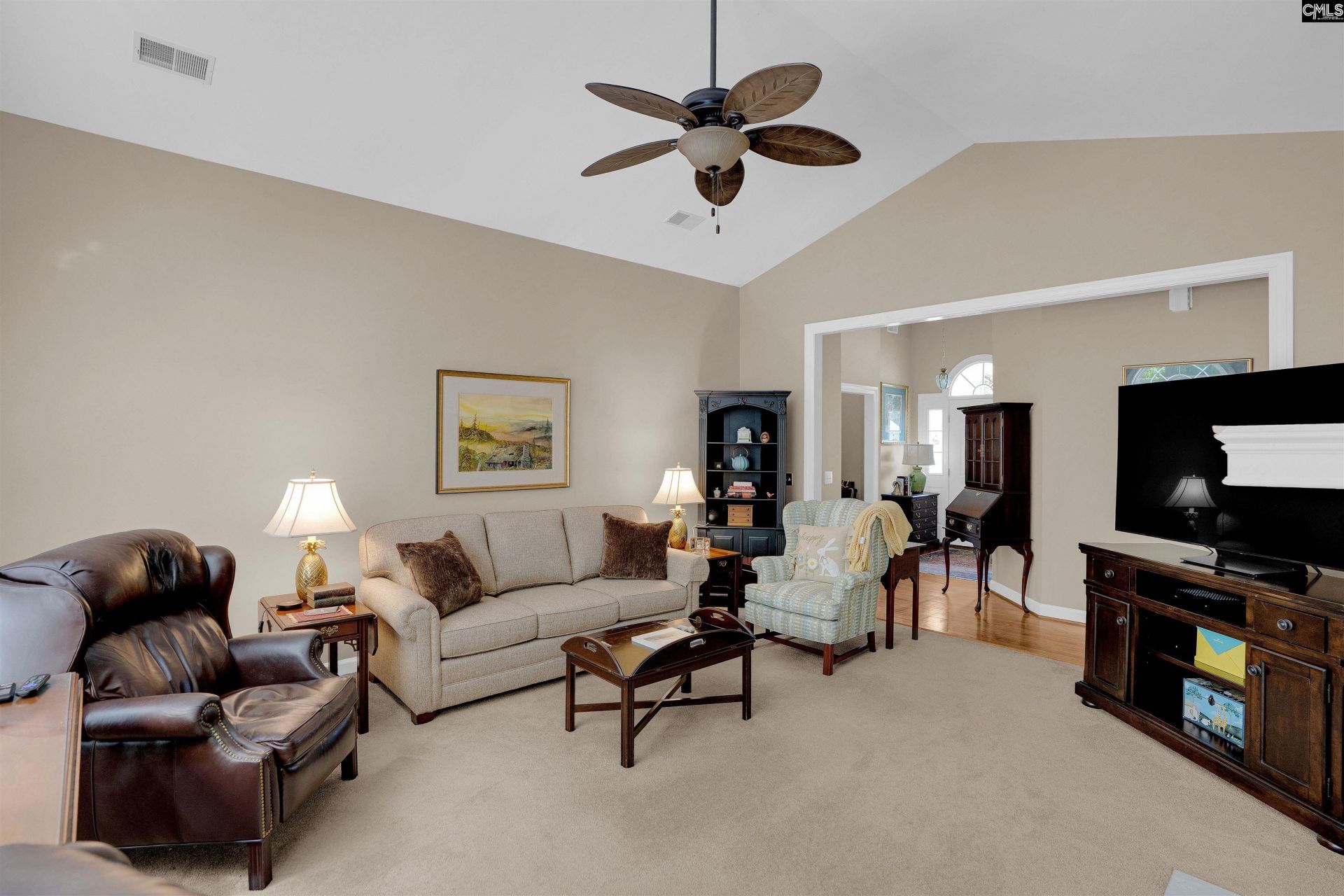 130 Chestnut Woods Lane  Photo 11