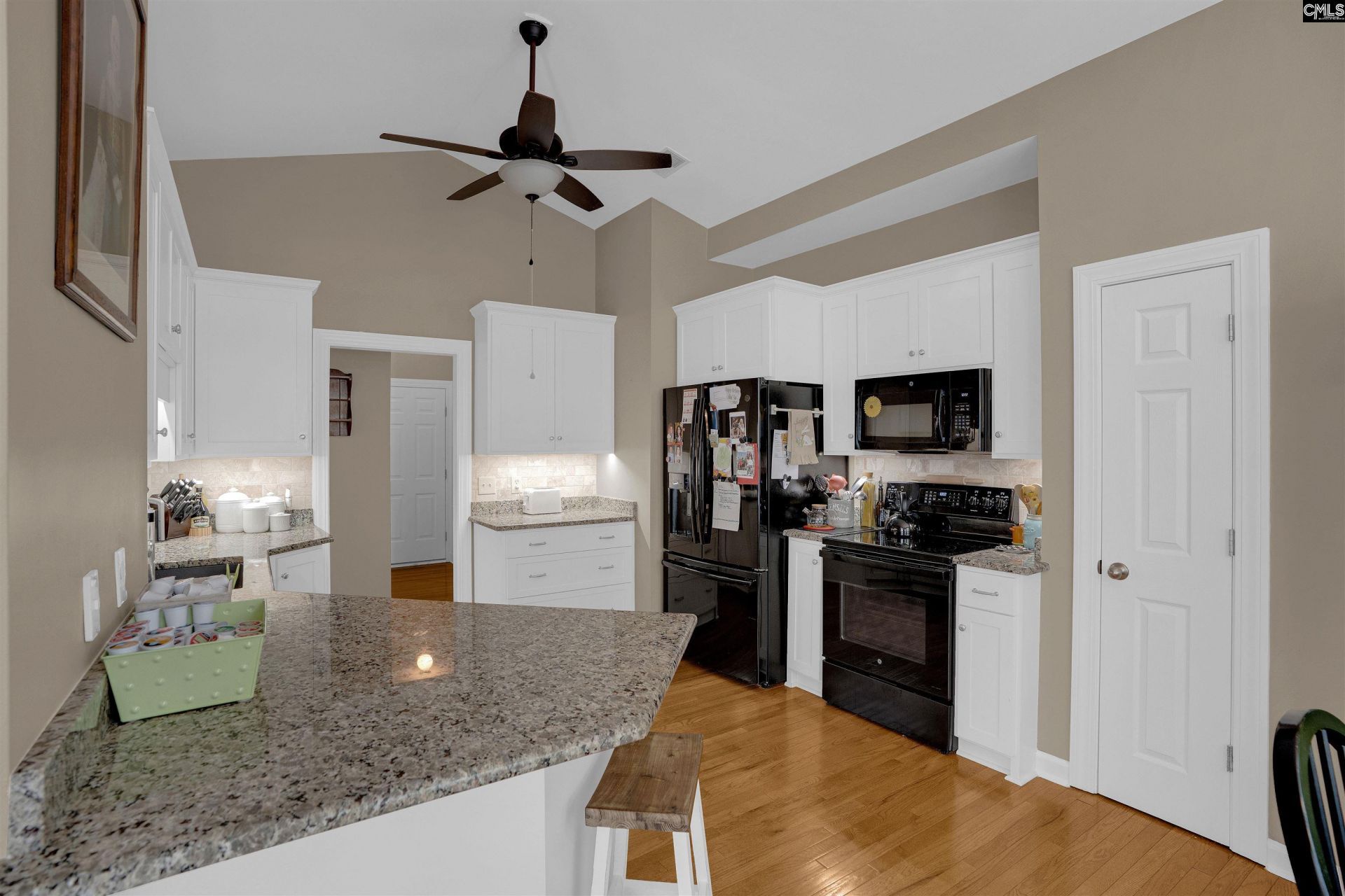 130 Chestnut Woods Lane  Photo 18