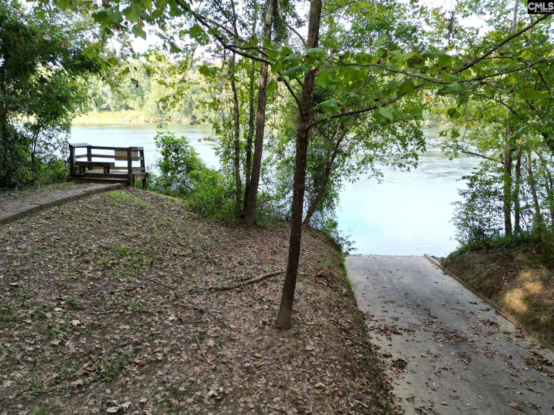 130 Chestnut Woods Lane  Photo 5