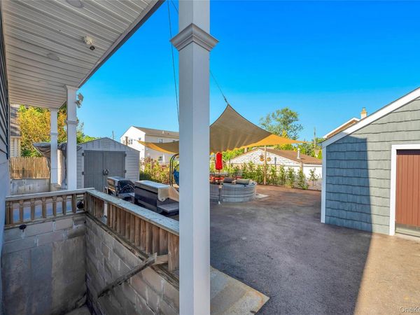 151 Poppy Avenue , Franklin Square, NY 11010