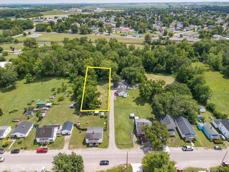 831 Flint Drive , Washington Court House, OH 43160 Photo 3