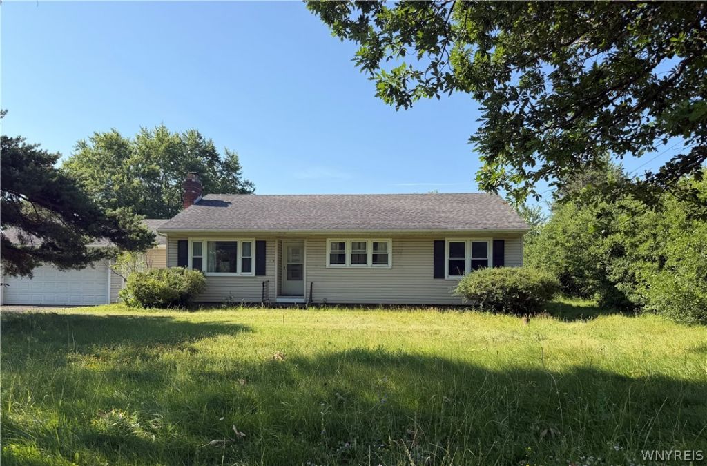129 Maple Road, Buffalo, NY 14221 Main Photo