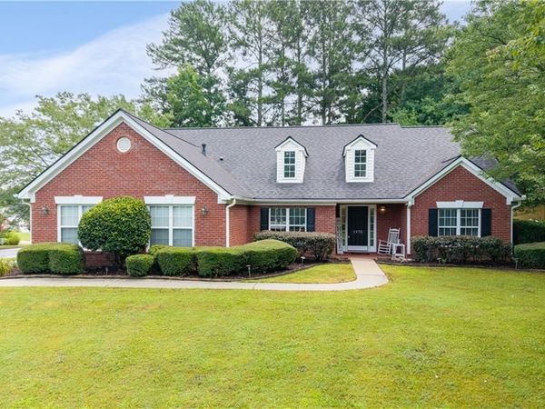 1172 Apalachee Run Trail , Dacula, GA 30019