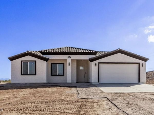 1559 S 391st Avenue, Tonopah, AZ 85354