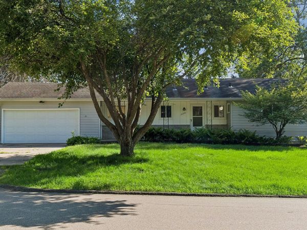 16329 Temple Terrace, Minnetonka, MN 55345