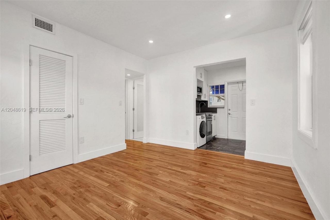 935 Meridian Ave , Unit 2, Miami Beach, FL 33139 Photo