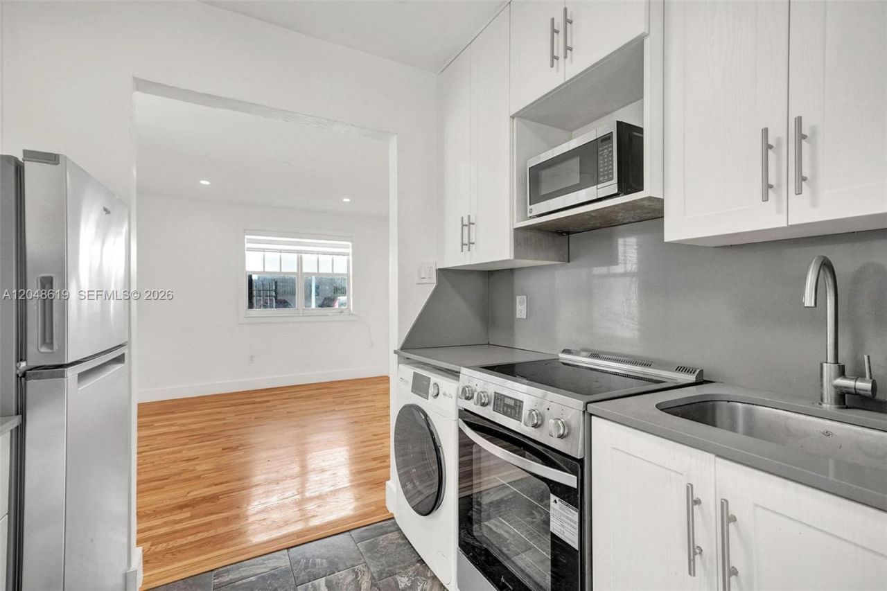 935 Meridian Ave , Unit 2, Miami Beach, FL 33139 Photo