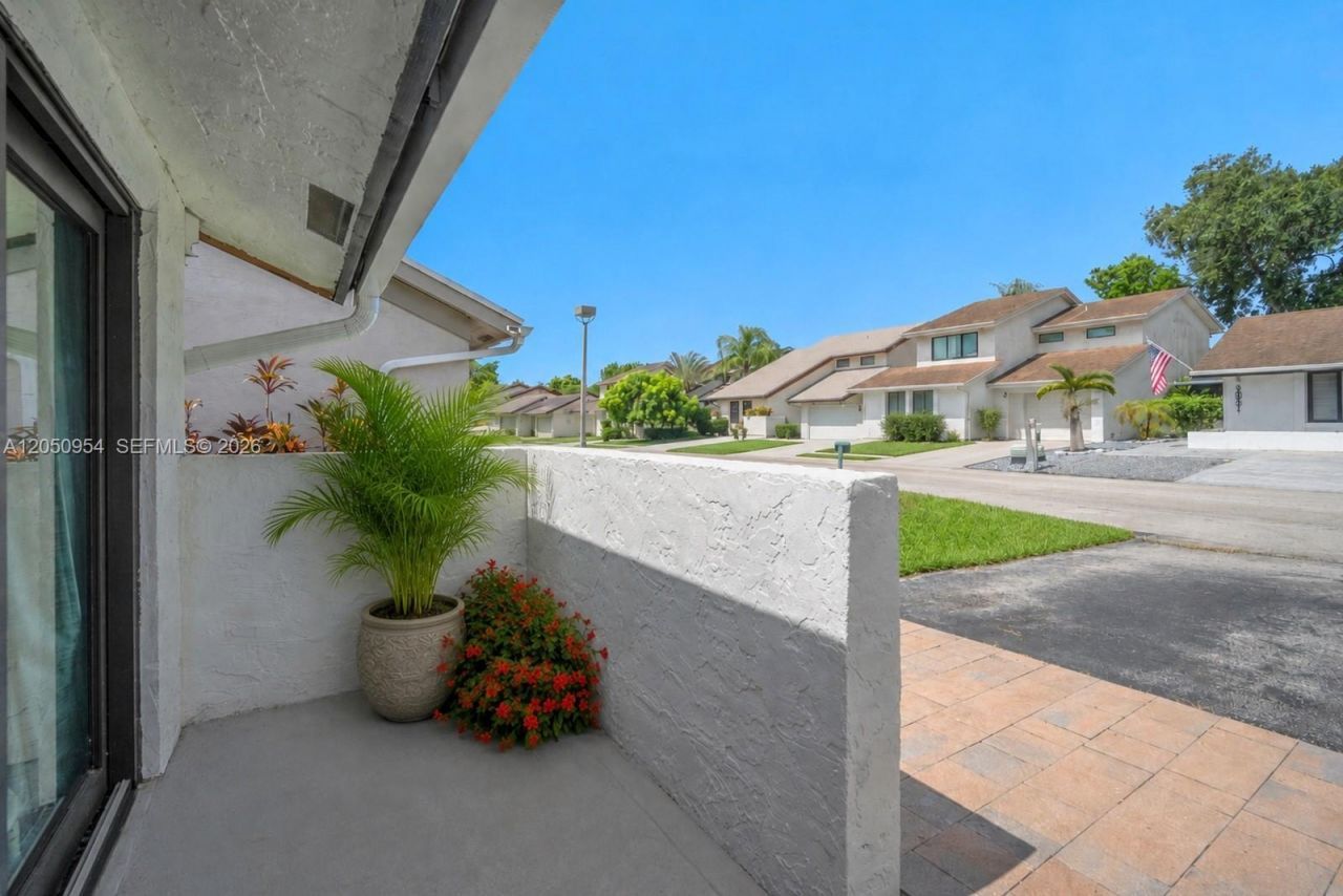 3950 SW 82nd Ter , Davie, FL 33328 Photo