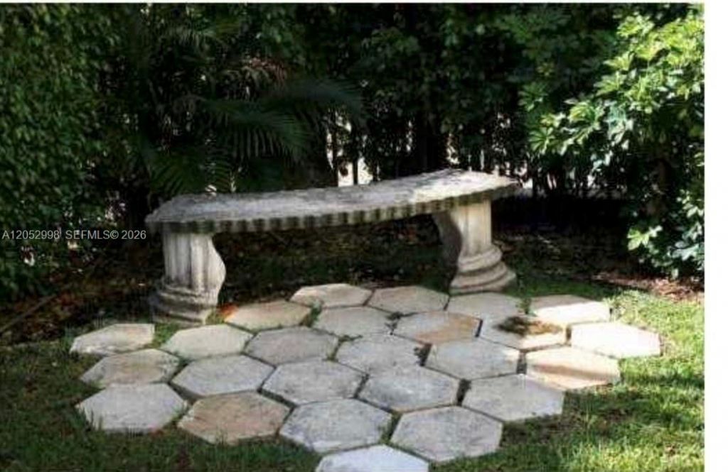 842 Meridian Ave, Unit 3D, Miami Beach, FL 33139 Photo